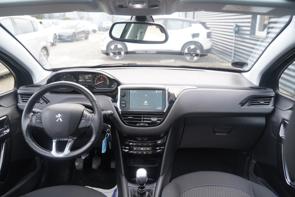 Peugeot 208 1,5 BlueHDi 100 Like Sky 5d