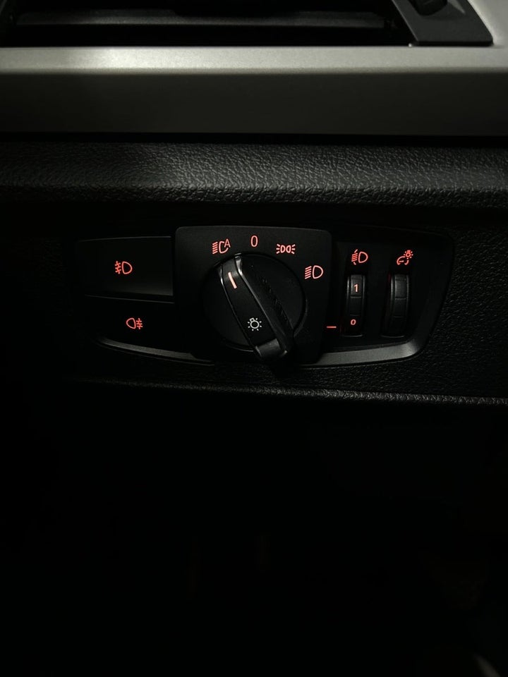 BMW 118d 2,0 Advantage aut. 5d