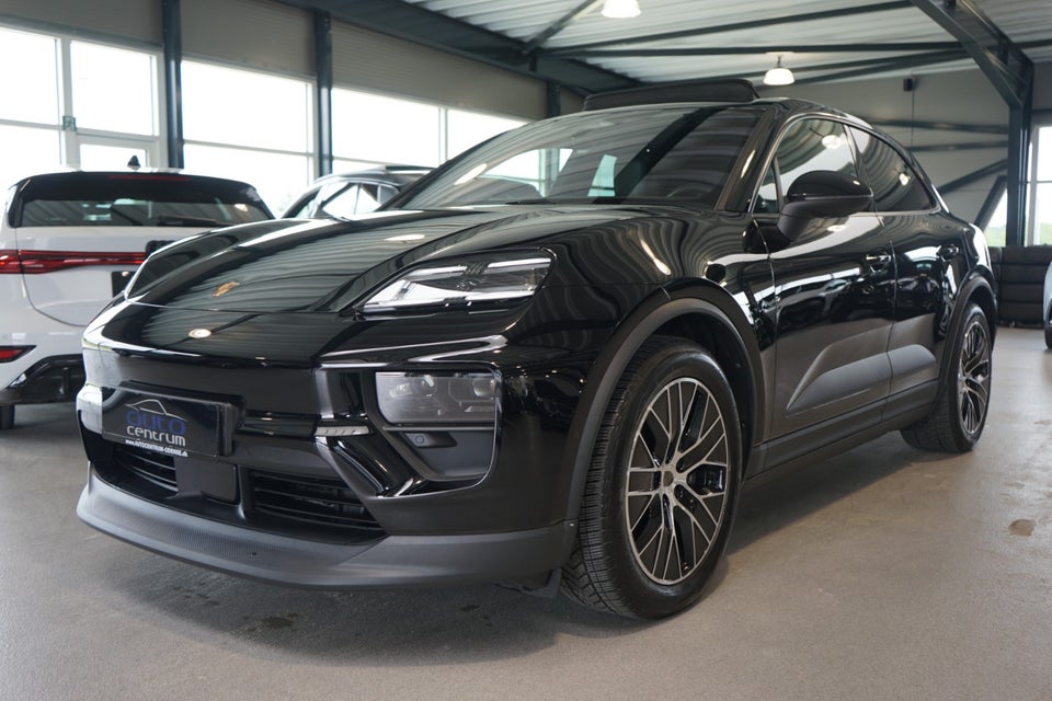 Porsche Macan 4 5d