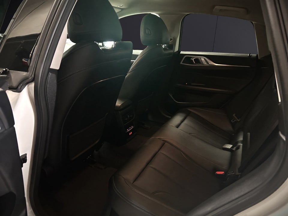 BMW i4 eDrive40 Charged 5d