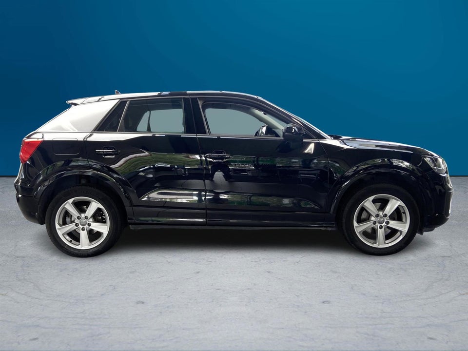 Audi Q2 1,0 TFSi 116 Sport 5d