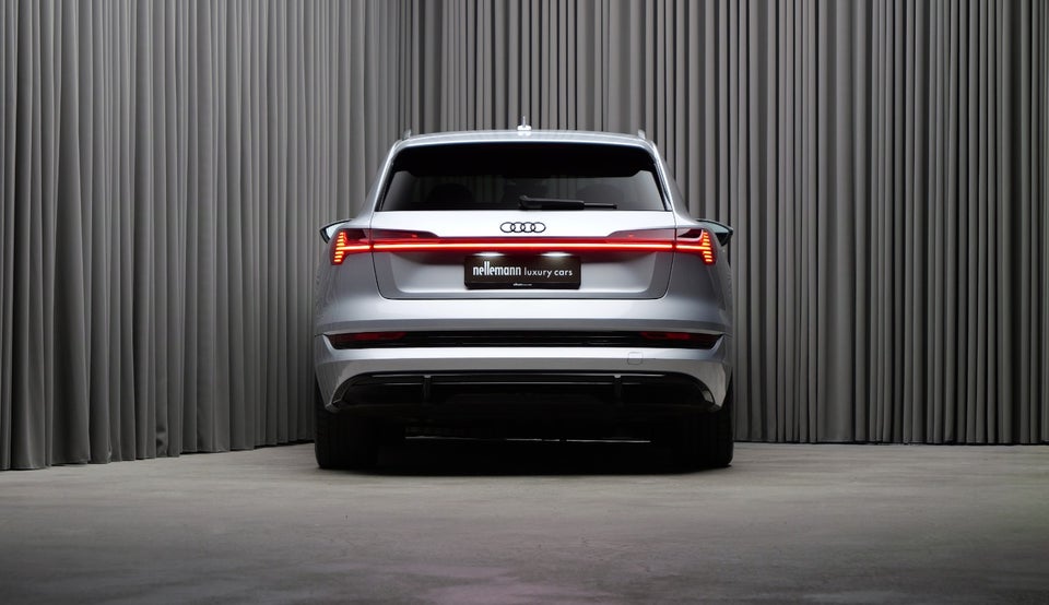 Audi e-tron 55 S-line quattro 5d