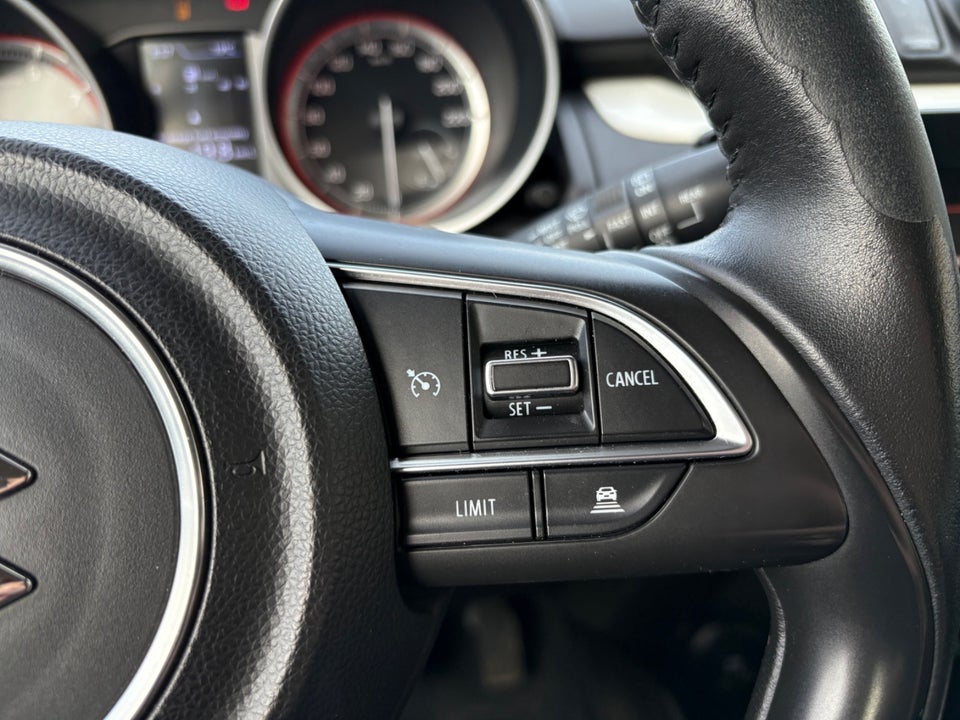 Suzuki Swift 1,2 Dualjet SHVS Exclusive 5d