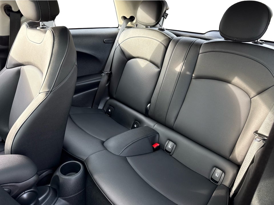 MINI Cooper SE Classic Trim 3d