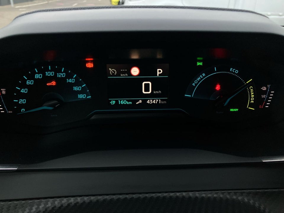 Peugeot e-208 50 Active 5d