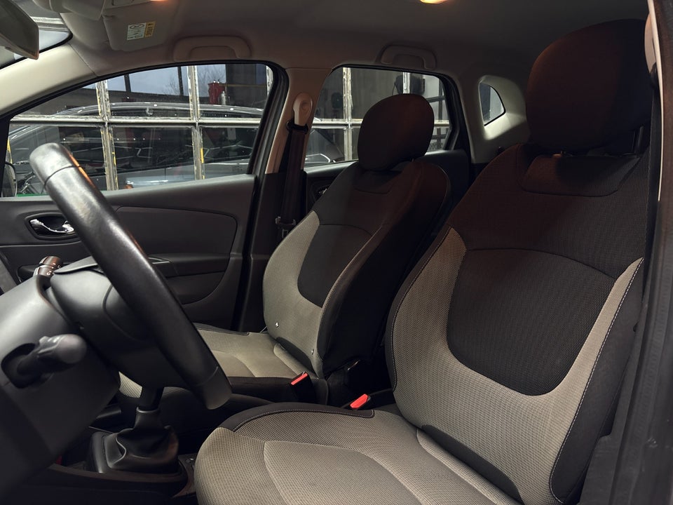 Renault Captur 0,9 TCe 90 Expression 5d
