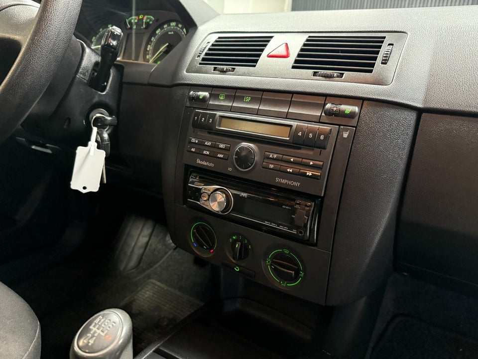 Skoda Fabia 1,4 16V 75 Ambiente 4d