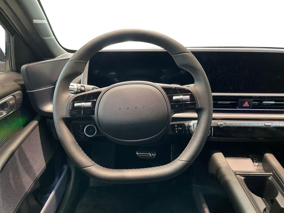 Hyundai Ioniq 6 77 Ultimate Black 4d