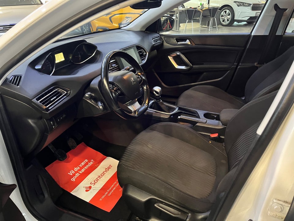 Peugeot 308 1,6 BlueHDi 120 Style SW 5d