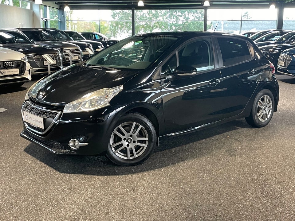 Peugeot 208 1,2 VTi Allure 5d