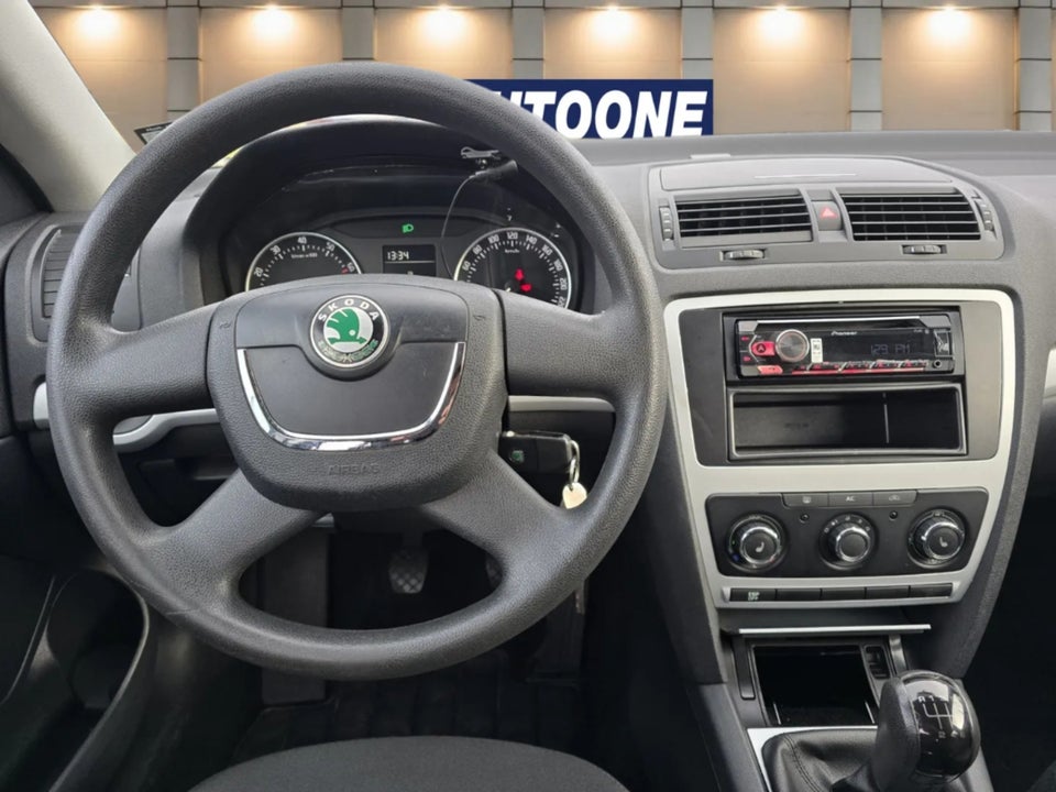 Skoda Octavia 1,8 TSi 160 Ambiente Combi 5d