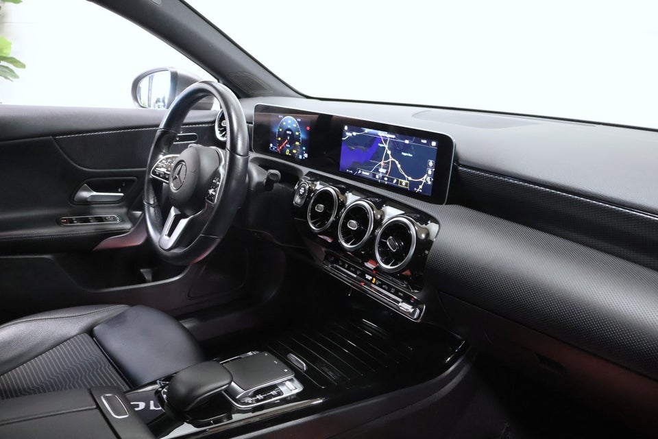 Mercedes A200 1,3 Progressive Line aut. 5d