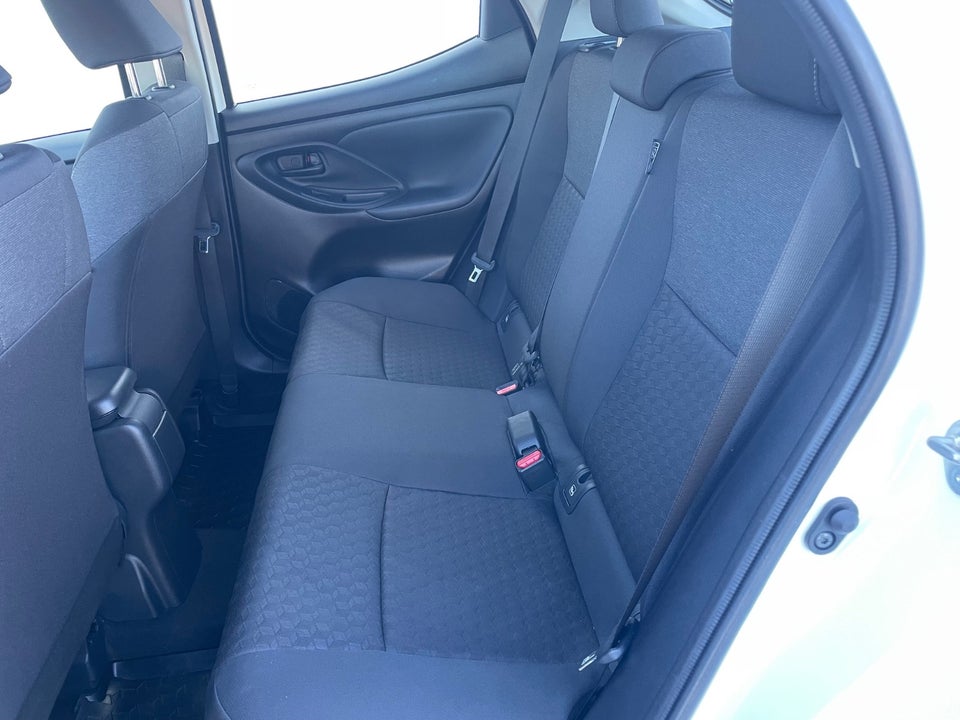 Toyota Yaris 1,5 Hybrid Active e-CVT 5d