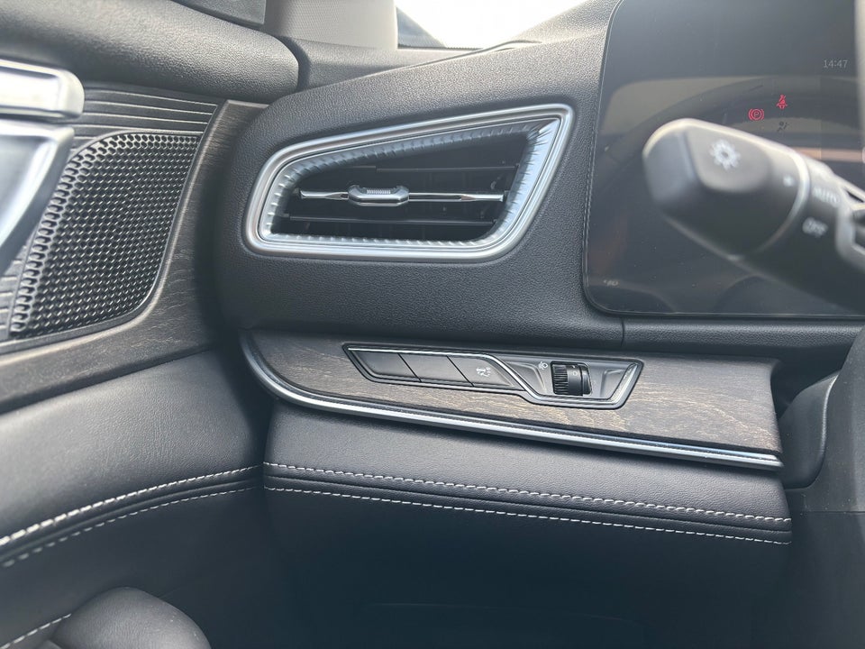 Navor E5 1,5 PHEV Rock 5d