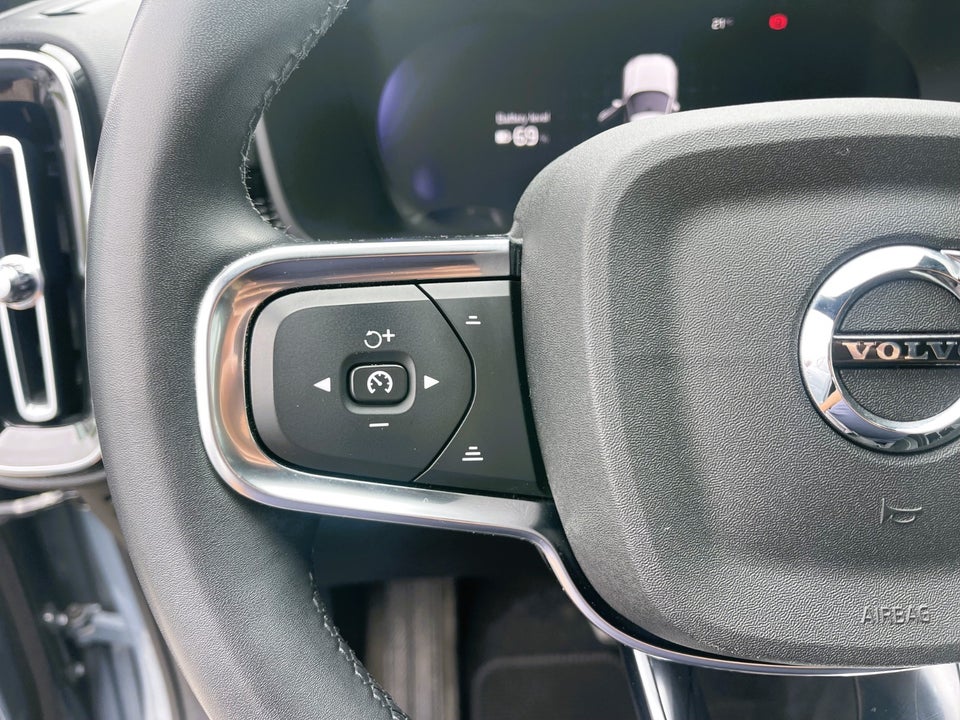 Volvo XC40 P6 ReCharge Plus 5d