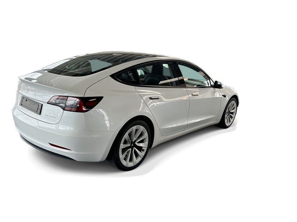 Tesla Model 3 Long Range AWD 4d