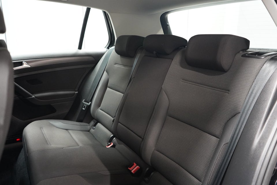 VW Golf VII 1,4 TSi 125 Comfortline 5d