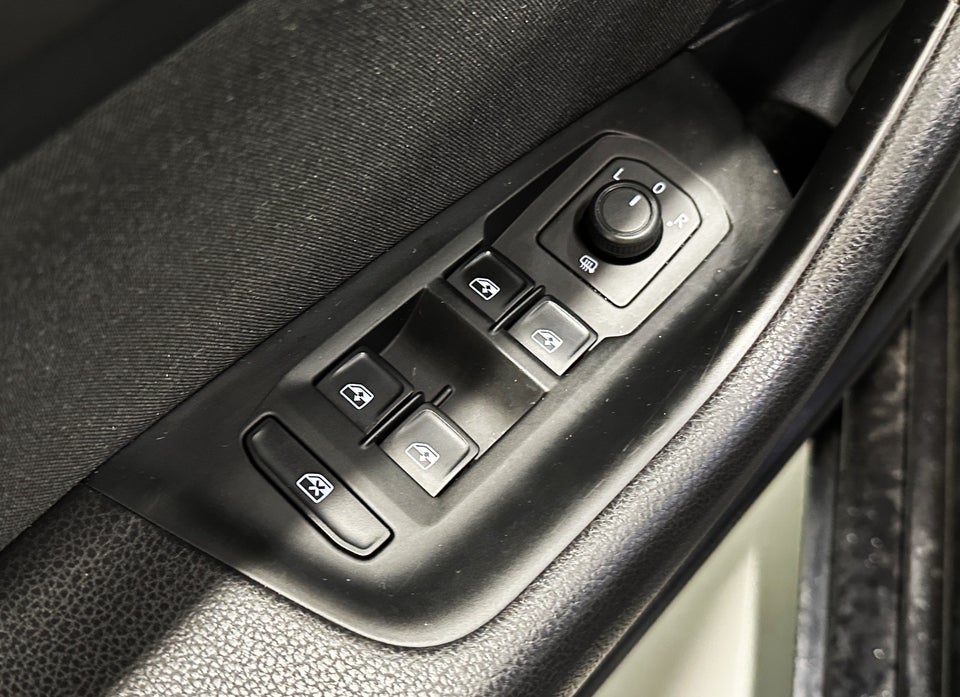 VW Passat 2,0 TDi 150 Comfortline Variant DSG 5d
