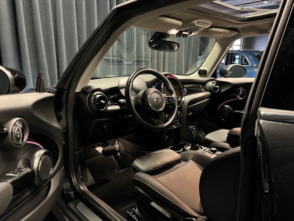 MINI Cooper SE Edition Premium Plus 3d