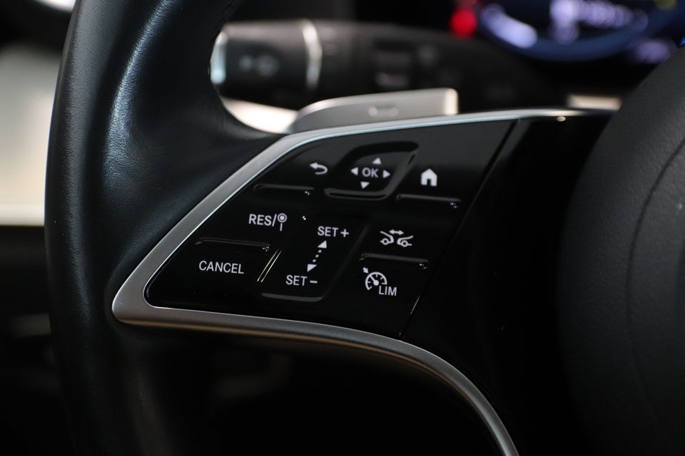 Mercedes E300 de 2,0 Advantage stc. aut. 5d