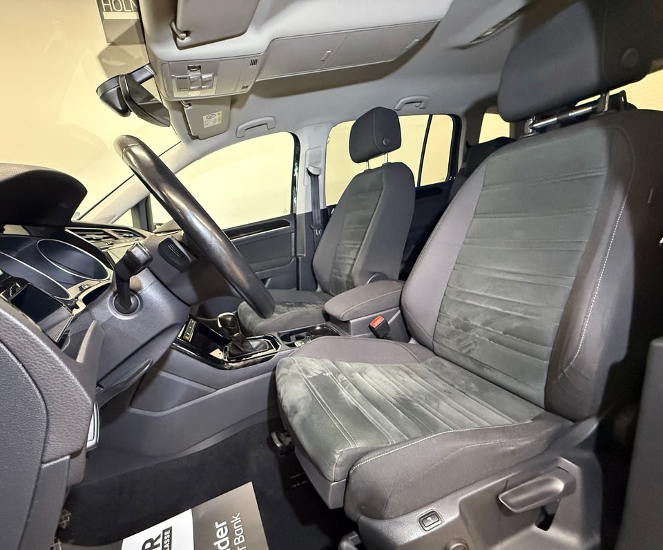 VW Touran 1,8 TSi 180 Highline DSG 7prs 5d