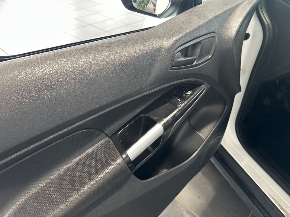 Ford Transit Connect 1,6 TDCi 95 Trend kort 5d