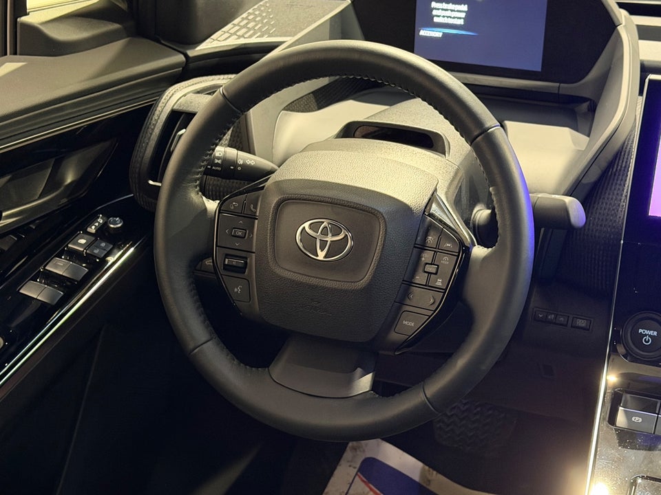 Toyota bZ4X Active 5d