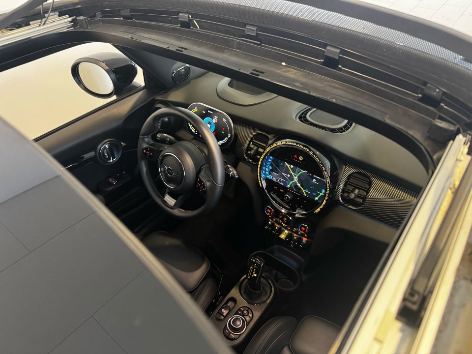 MINI Cooper SE Resolute Edition 3d