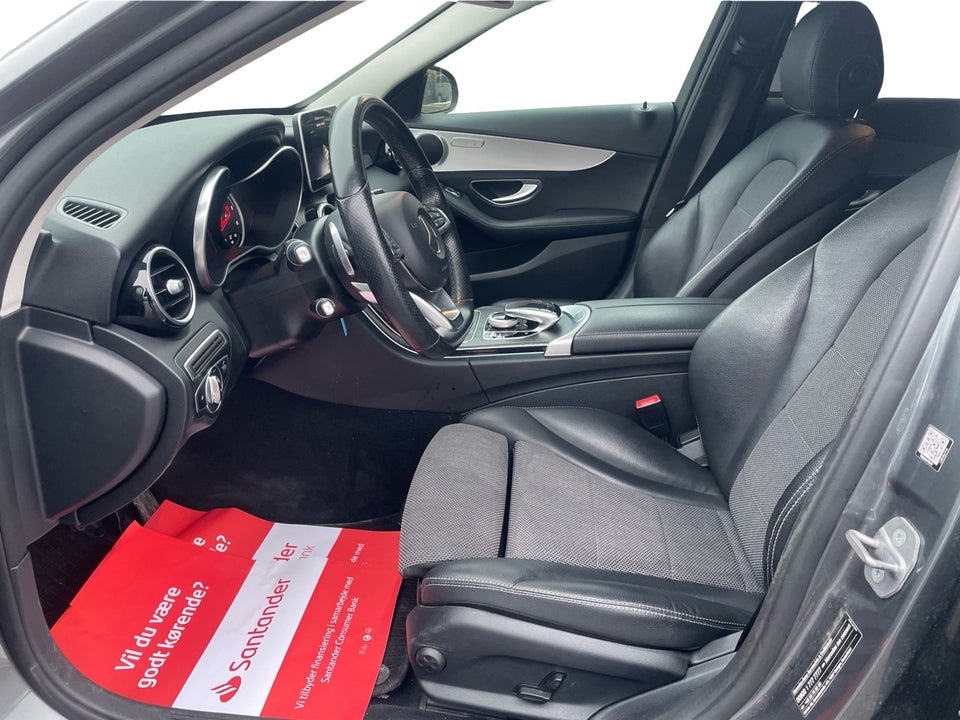 Mercedes C220 d 2,2 AMG Line stc. aut. 5d