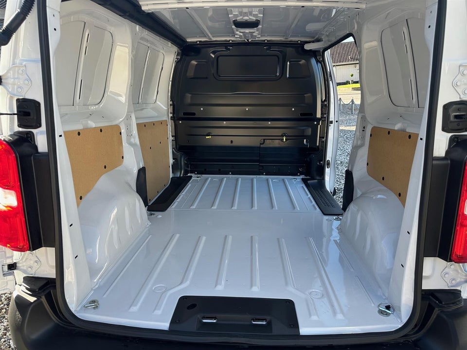 Peugeot Expert 2,0 BlueHDi 144 L2 Premium Van