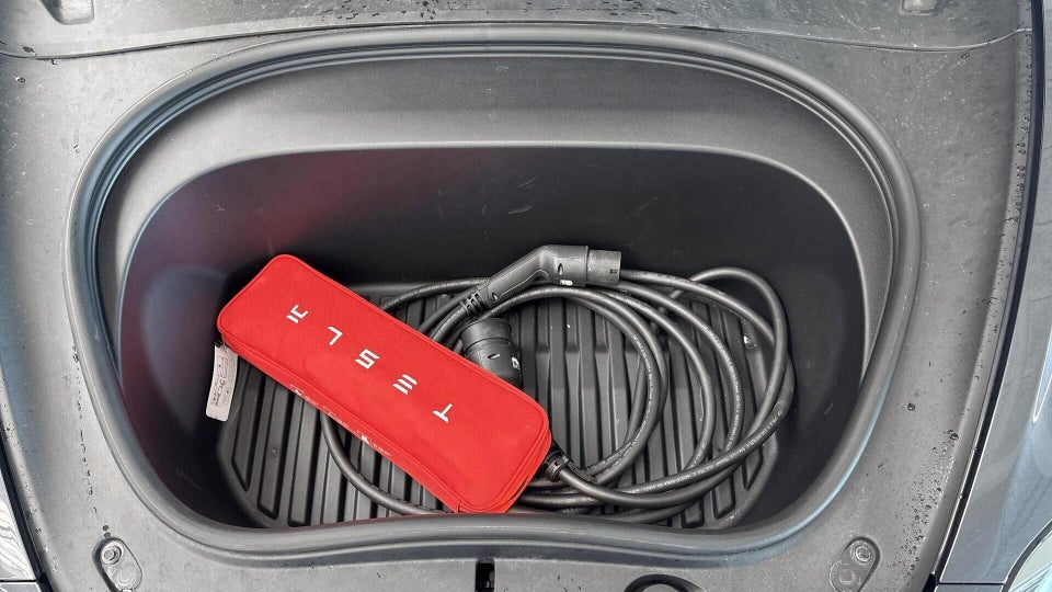 Tesla Model 3 Long Range AWD 4d