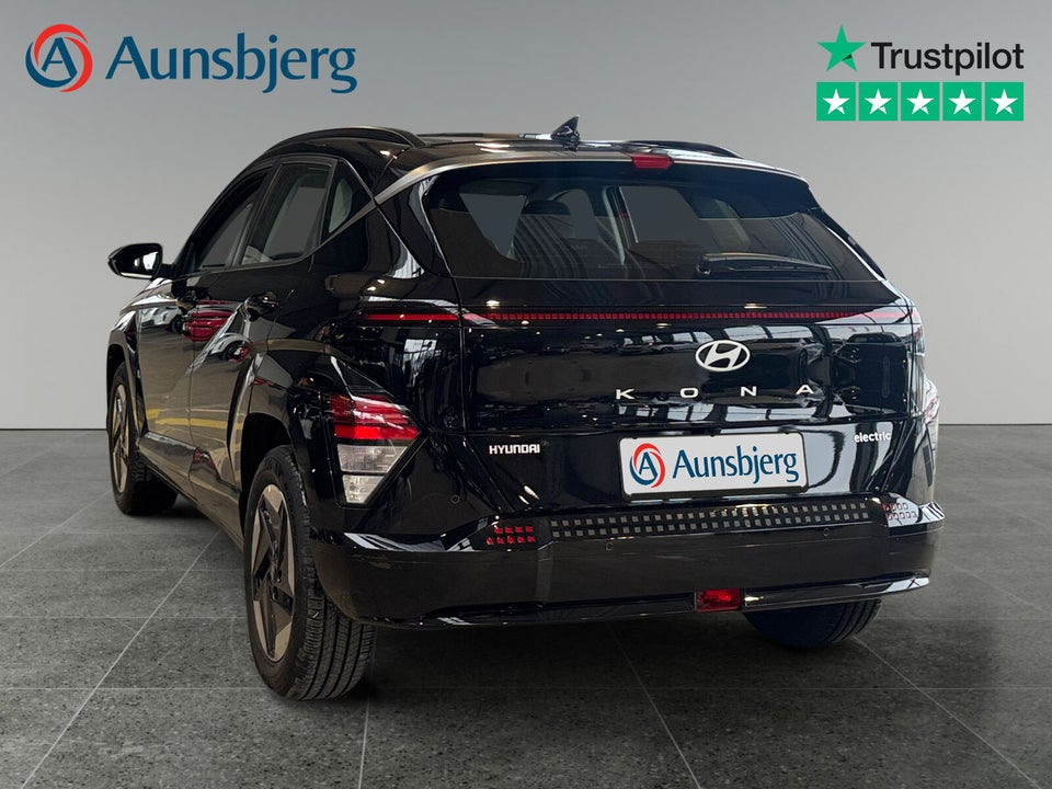 Hyundai Kona 48 EV Essential 5d