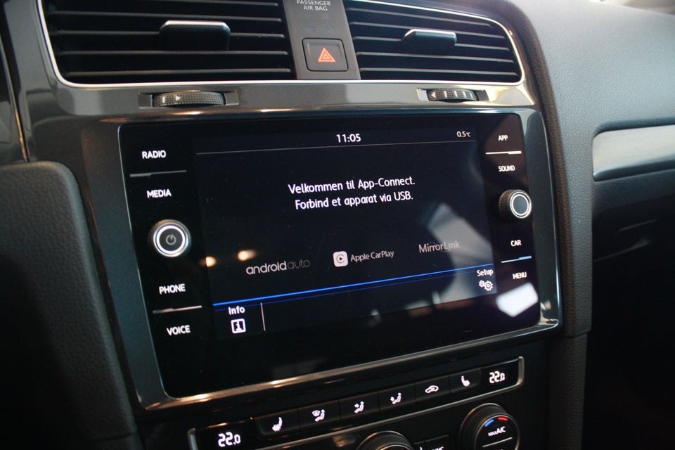 VW Golf VII 2,0 TDi 150 Comfortline DSG 5d