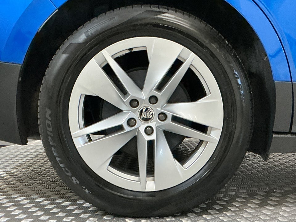 Skoda Enyaq 80 iV Loft 5d