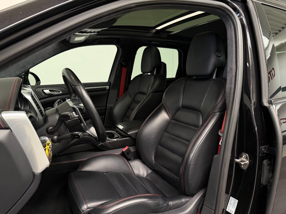 Porsche Cayenne Turbo 4,8 Tiptr. 5d