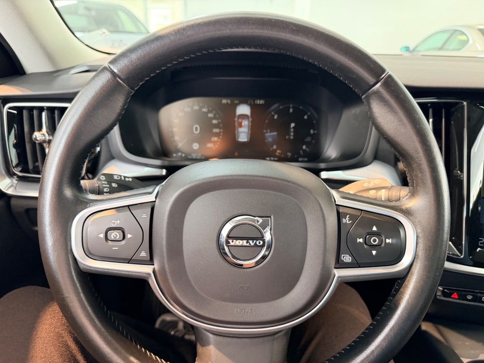 Volvo V60 2,0 D4 190 Momentum aut. 5d