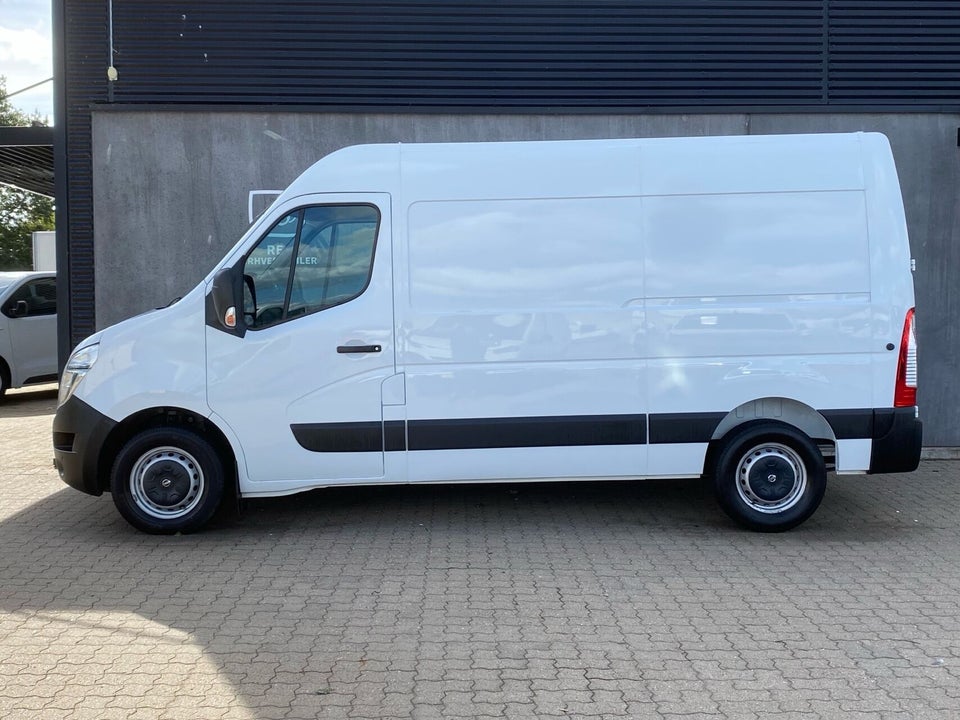 Nissan Interstar 2,0 dCi 150 L2H2 N-Connecta Van