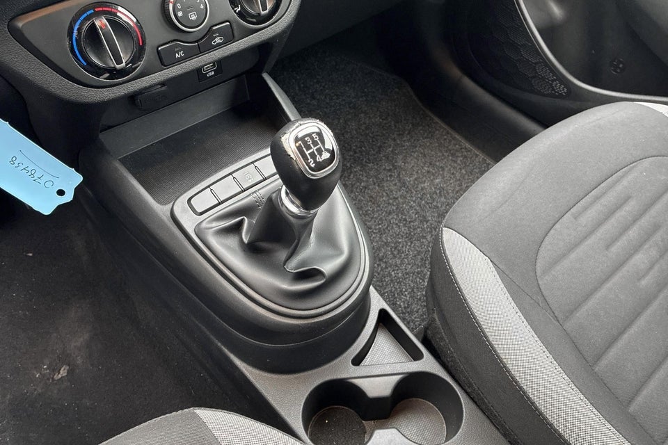 Hyundai i10 1,0 MPi Essential 5d