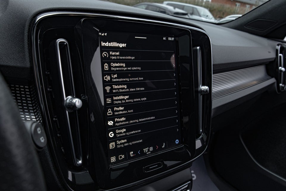 Volvo XC40 P8 ReCharge Twin Pro 5d