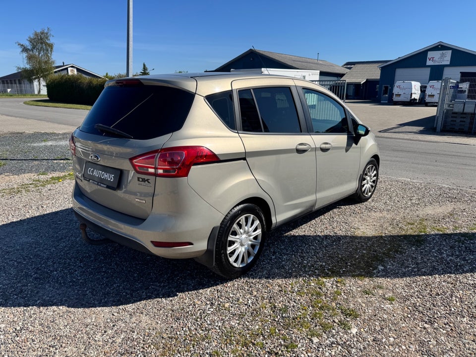Ford B-MAX 1,0 SCTi 100 Titanium 5d