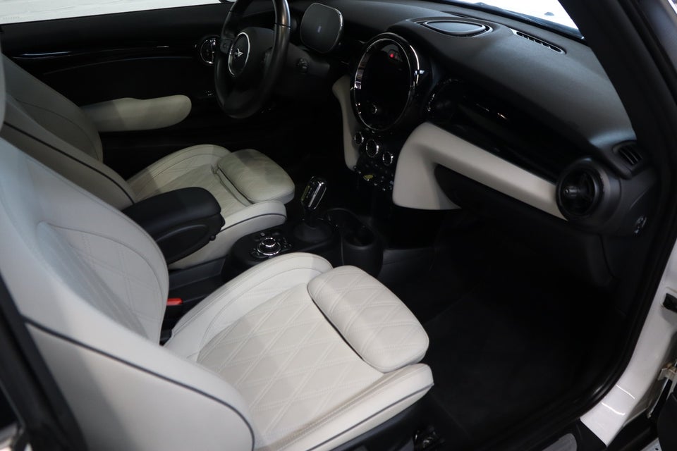 MINI Cooper SE Edition Premium Plus 3d