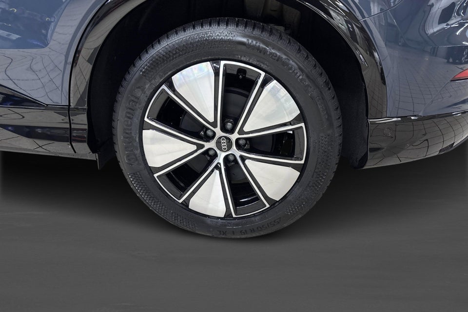 Audi Q4 e-tron performance 5d