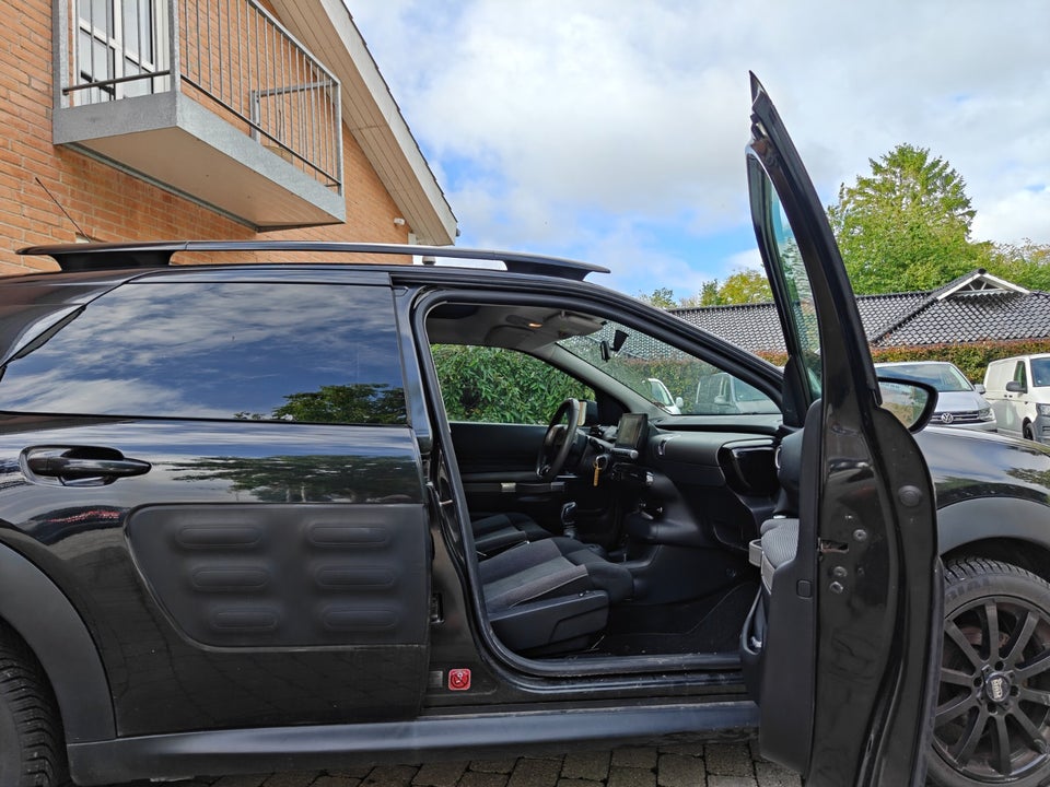 Citroën C4 Cactus 1,6 BlueHDi 100 Feel Van 5d