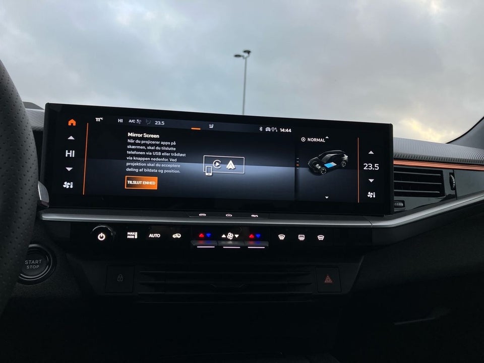 Opel Grandland-e 73 GS Sky 5d