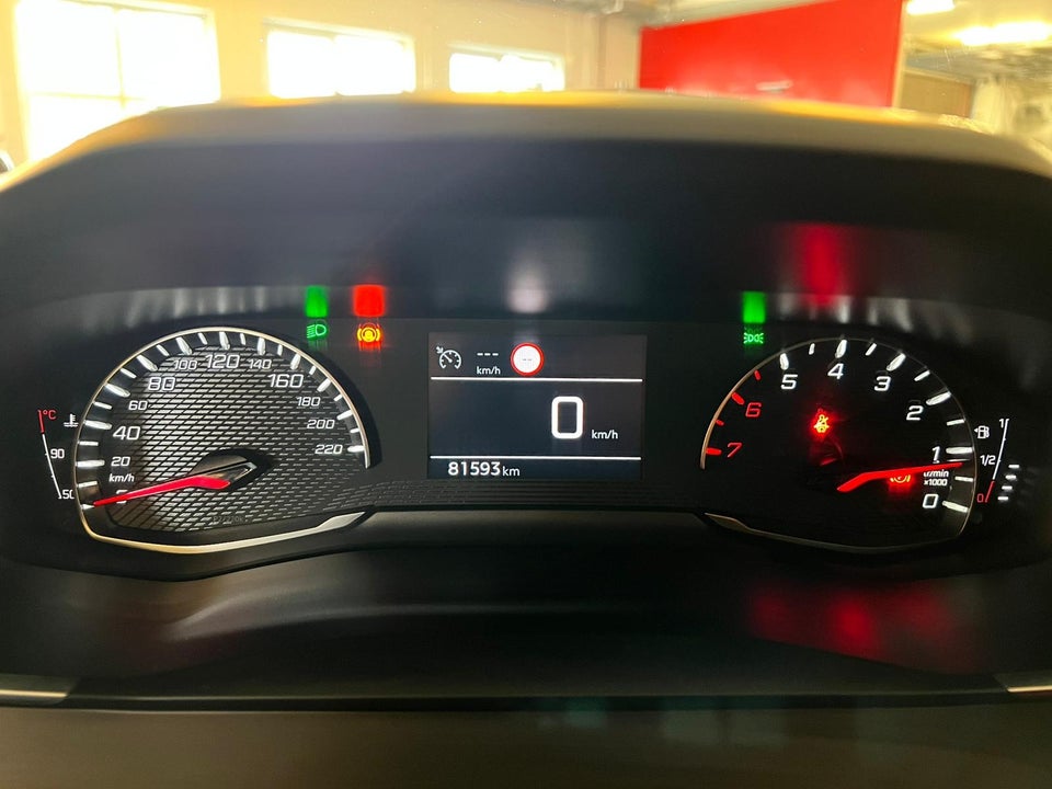 Peugeot 208 1,2 PureTech 100 Evolution 5d