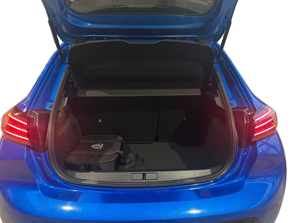 Peugeot e-208 54 GT 5d