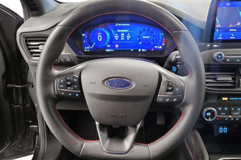 Ford Focus 1,0 EcoBoost mHEV ST-Line X stc. 5d