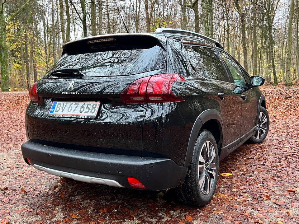 Peugeot 2008 1,2 e-THP 110 Desire Sky 5d