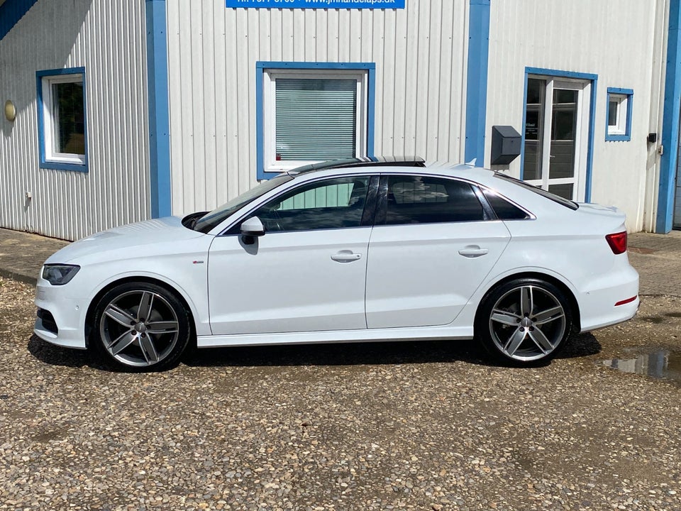 Audi A3 2,0 TDi 150 S-line 4d