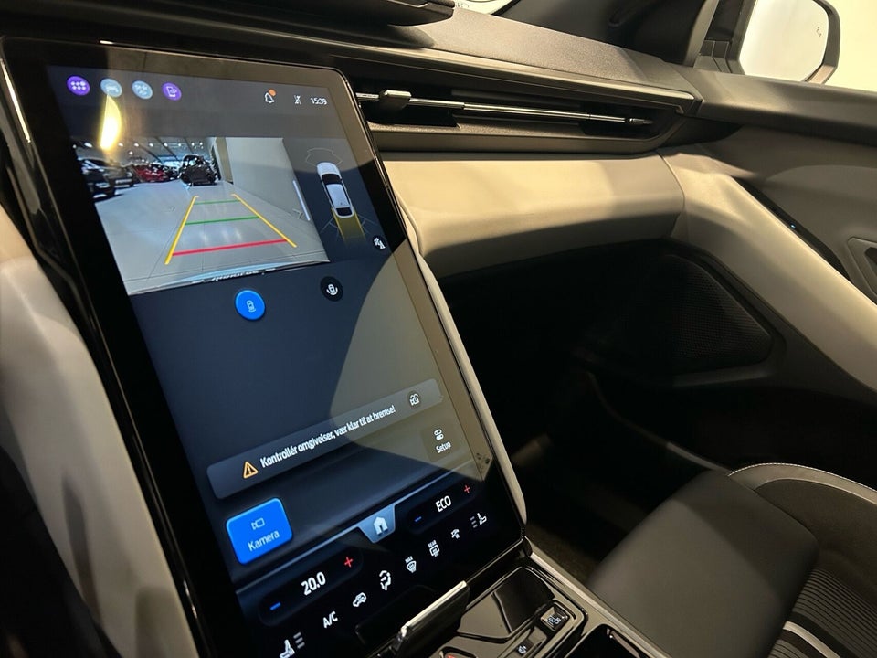 Ford Capri 77 Select Extended Range 5d